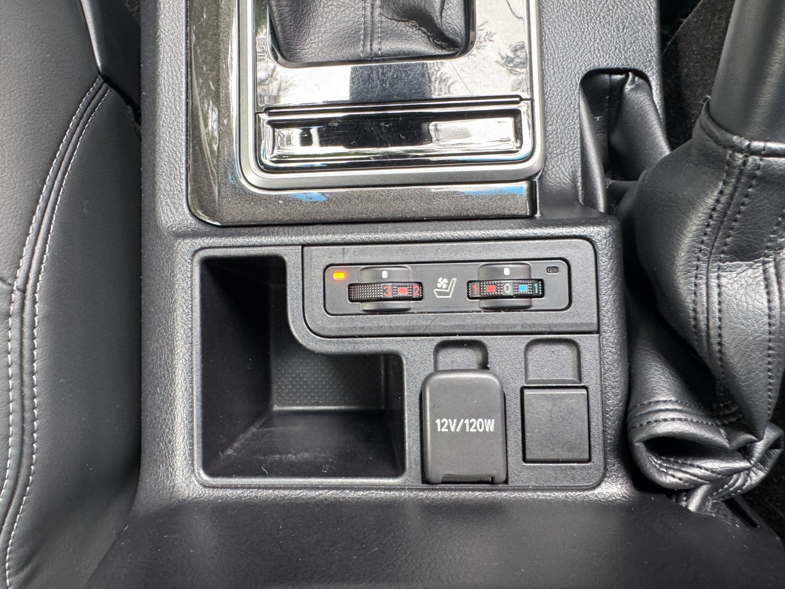 2021 Toyota LANDCRUISER-PRADO-TX.L photo 12